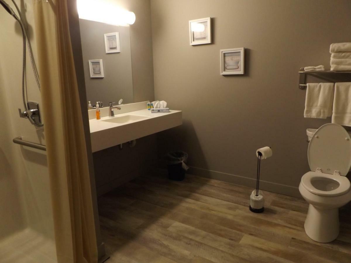 Big Spirit Resort Spirit Lake 외부 사진